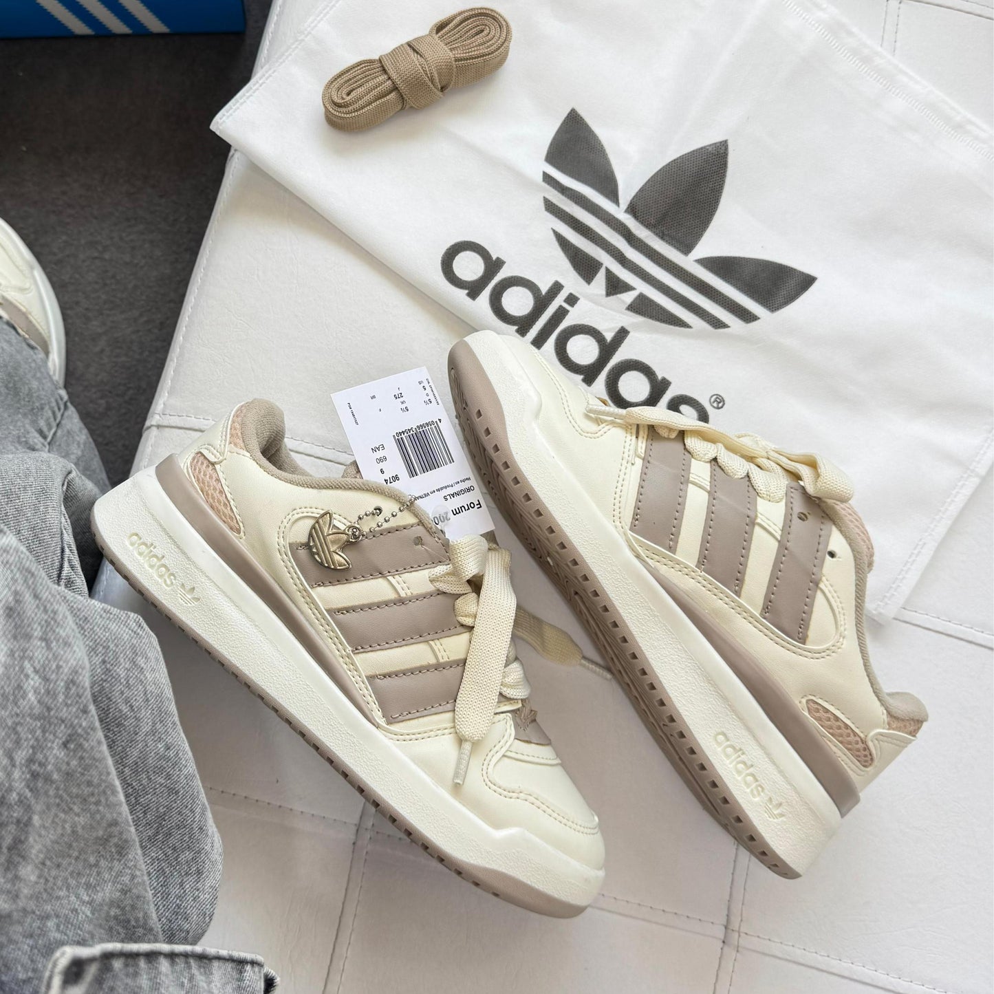 Tênis Adidas Fórum 2000 Vanilla Prime