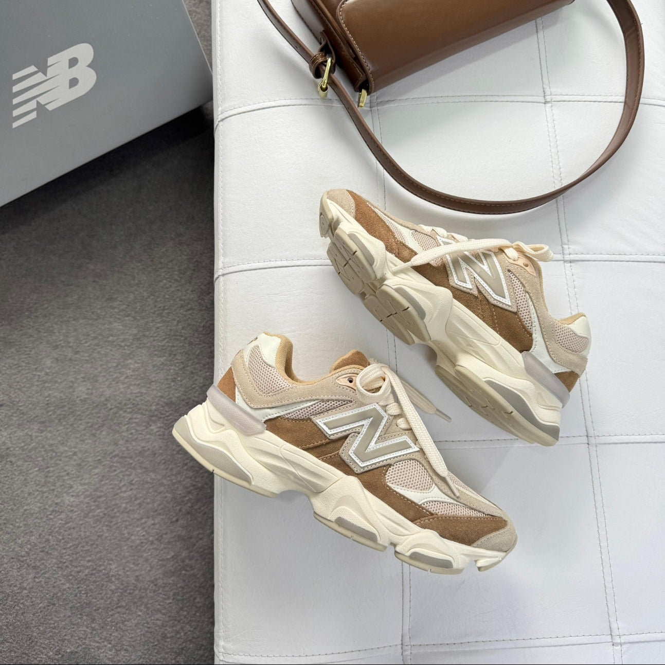 Tênis New Balance 9060 Sea Salt Cream Bege Couro Legítimo