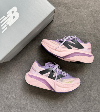 Tênis New Balance FuelCell Supercomp Elite V4 Lilás Rose Prime