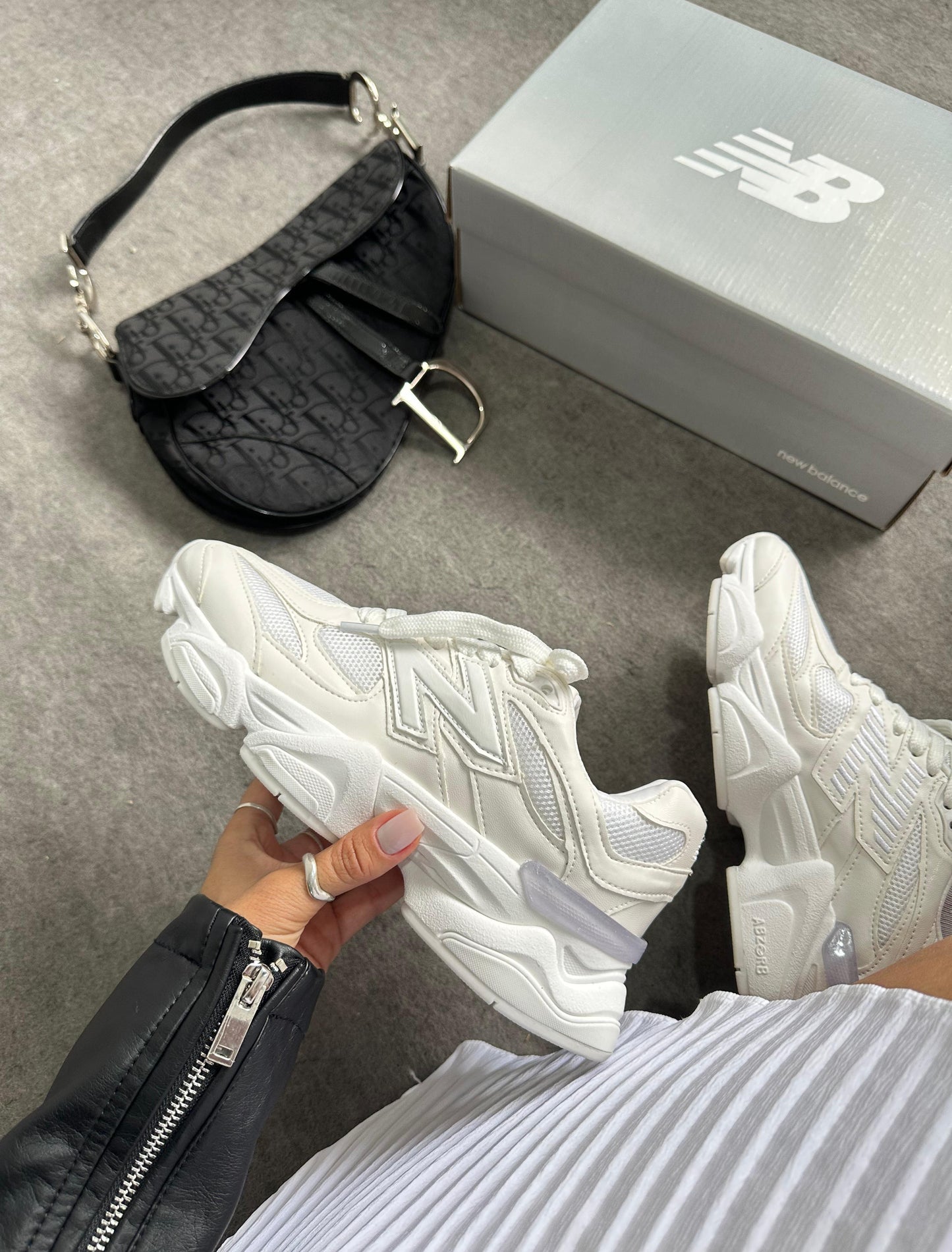 Tênis New Balance 9060 Sea Salt All White Premium Couro Legítimo