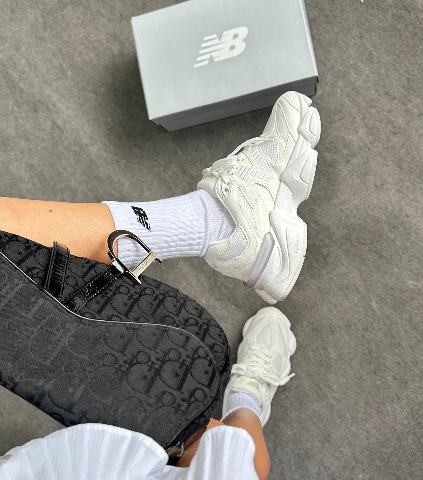 Tênis New Balance 9060 Sea Salt All White Premium Couro Legítimo