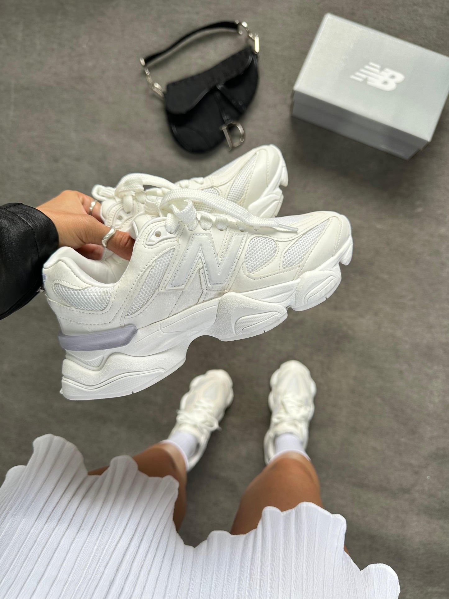 Tênis New Balance 9060 Sea Salt All White Premium Couro Legítimo