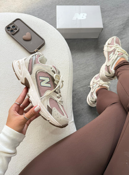 Tênis New Balance 530 Vanilla Rose Luxo