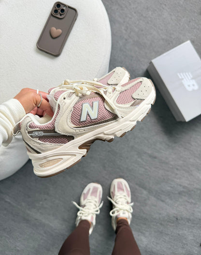Tênis New Balance 530 Vanilla Rose Luxo