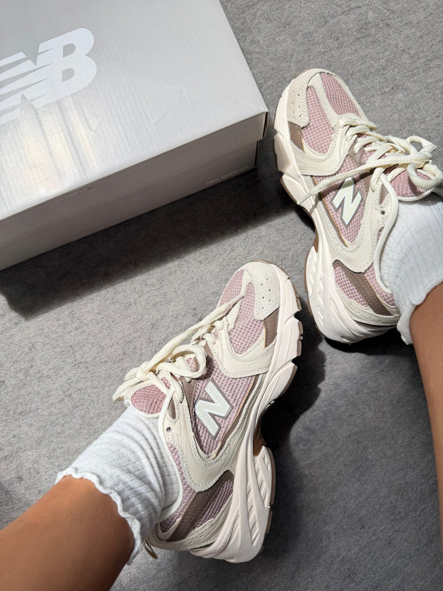 Tênis New Balance 530 Vanilla Rose Luxo