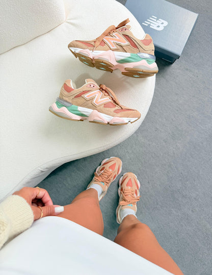 Tênis New Balance 9060 Sea Salt Colorway Couro Legítimo