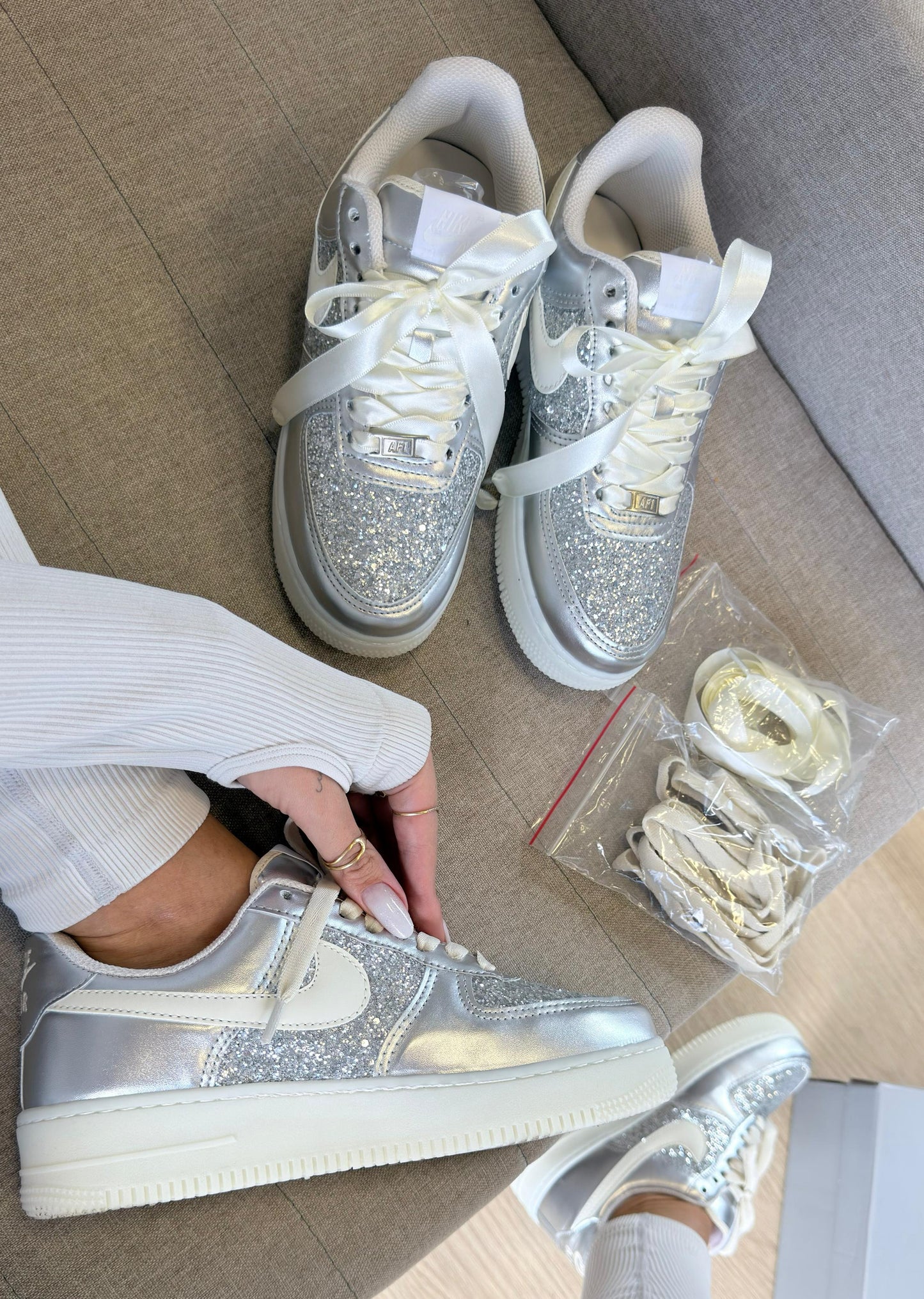 Tênis Nike Air Force Prata Glíter Premium