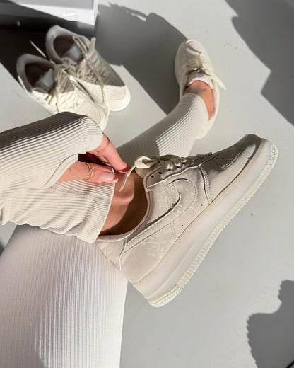 Tênis Nike Air Force Luxo White Snake Premium
