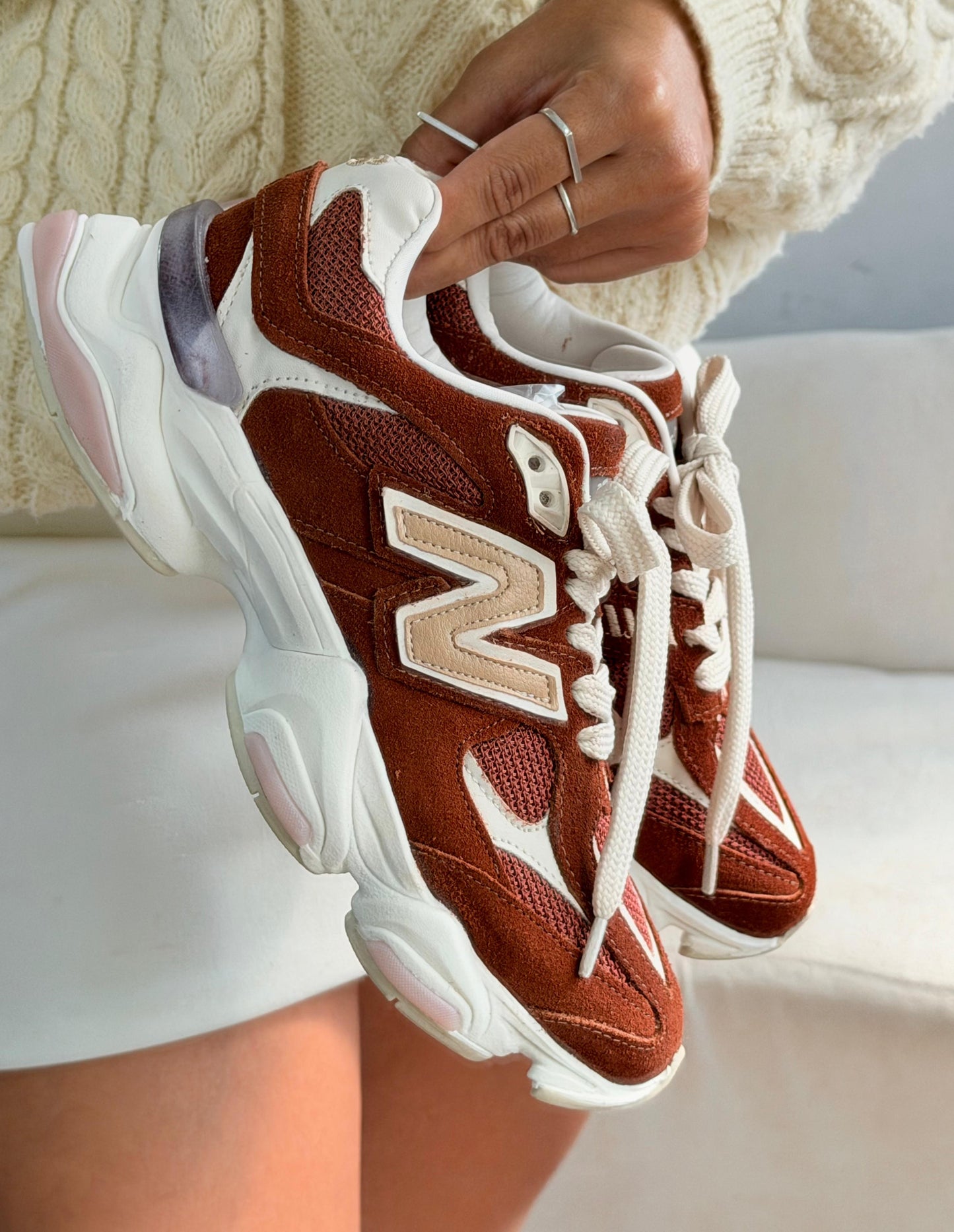 Tênis New Balance 9060 Sea Salt Terracota Couro Legítimo