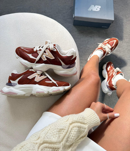 Tênis New Balance 9060 Sea Salt Terracota Couro Legítimo