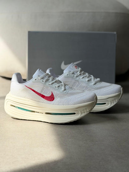 Tênis Nike Vomero Branco e Vermelho Premium