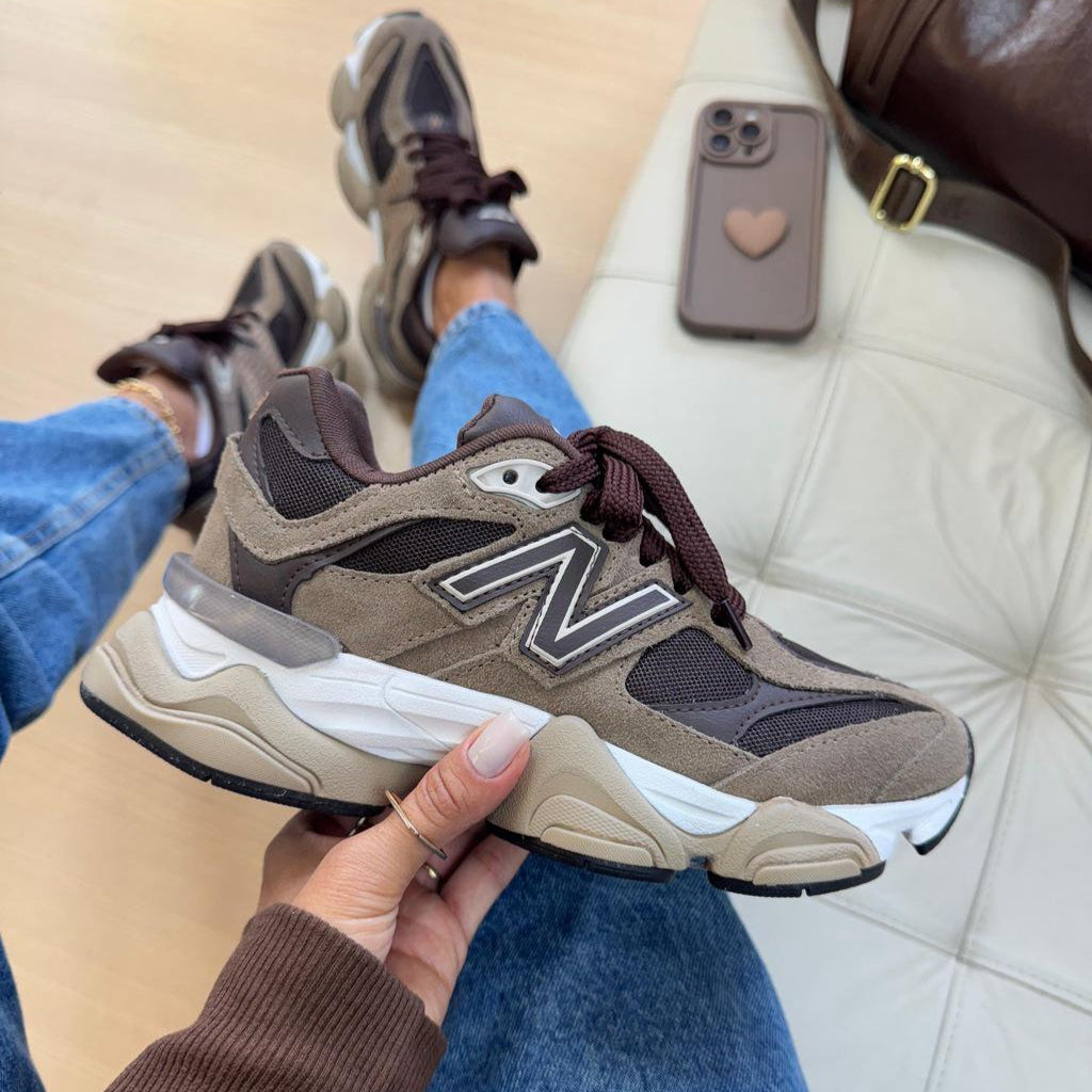 Tênis New Balance 9060 Sea Salt Marrom Feminino Couro Legítimo