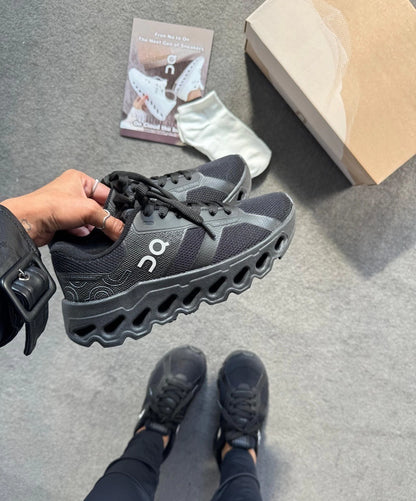 Tênis On Cloudtilt All Black Prime Feminino
