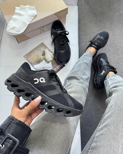 Tênis On Cloudtilt All Black Prime Feminino