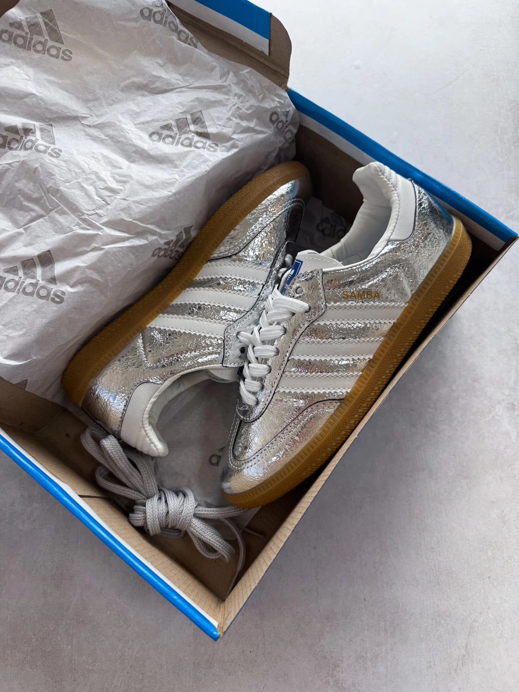 Tênis Adidas Samba OG Silver Metallic Prime