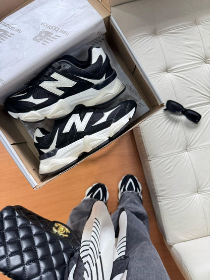 Tênis New Balance 9060 Sea Salt Preto e Branco Feminino Couro Legítimo