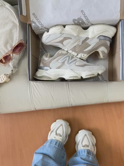 Tênis New Balance 9060 Sea Salt Bege Couro Legítimo