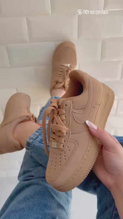 Tênis Nike Air Force 1 Caramelo 2.0