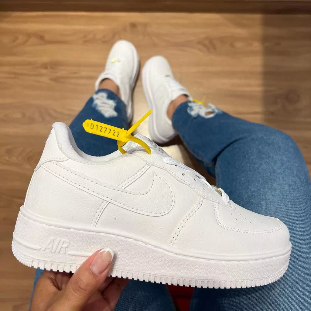 Tênis Nike Air Force Branco Clássico Feminino Premium